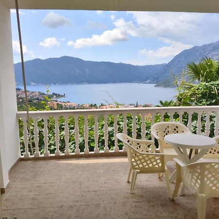L & D Panorama Apartmani リサン エクステリア 写真